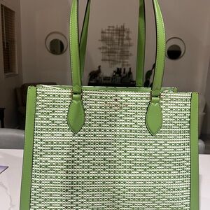 Stylish Green Tote Bag